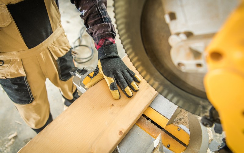 Atölyede Daire Testere Titreşim Sorunları: Sebepleri ve Ustaların Uyguladığı Çözüm Yöntemleri