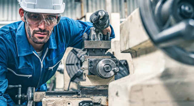 Mini Torna Makinesinde İşlenen Parçalarda Ölçü Kaçıklığı: 5 Temel Neden ve Usta Çözümleri